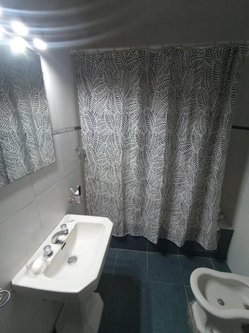 Casa A Pocas Cuadras Del Centro *